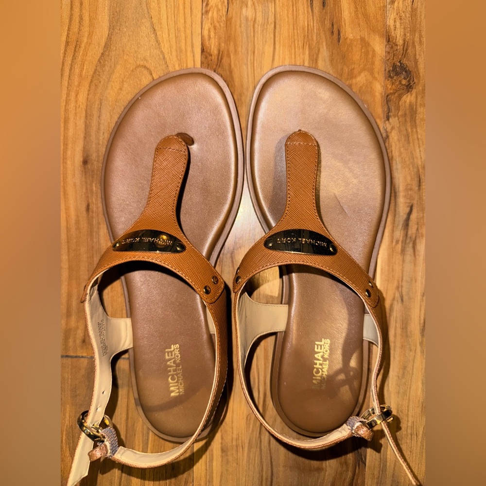 Only worn once Michael kors sandals , size 7.5